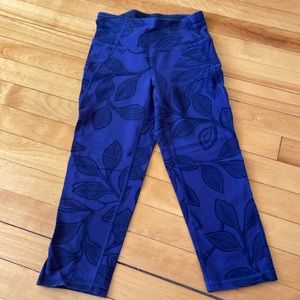 Free when you buy any item! Reitmans Hyba Cropped XXS Leggings